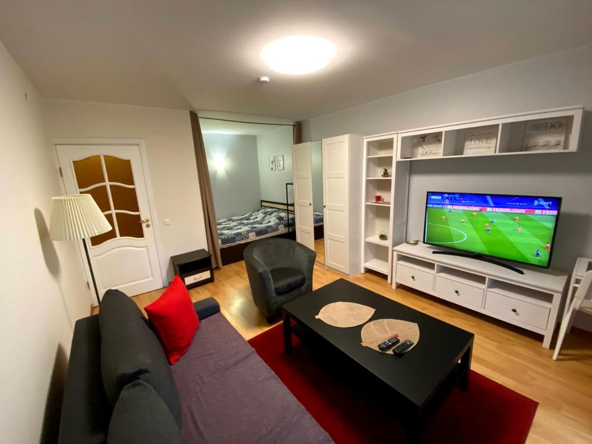 Your Home - Central Studio Apartment, Balcony, Parking & Self Check-In VNO Exteriör bild
