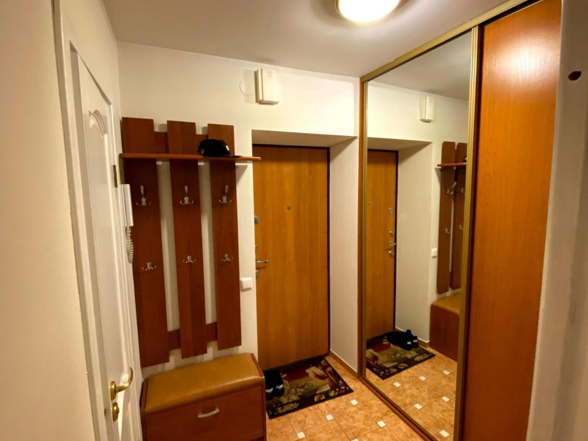 Your Home - Central Studio Apartment, Balcony, Parking & Self Check-In VNO Exteriör bild